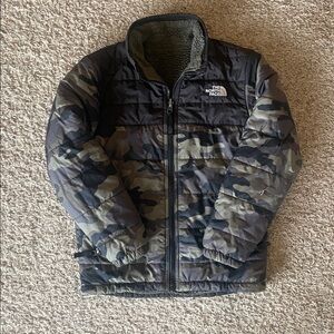 The North Face Kids Reversible Camouflage Jacket - Black and Green